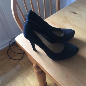 Classic Black Velvet Heels